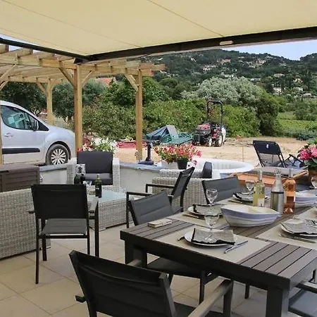 L'oustalet Du Var